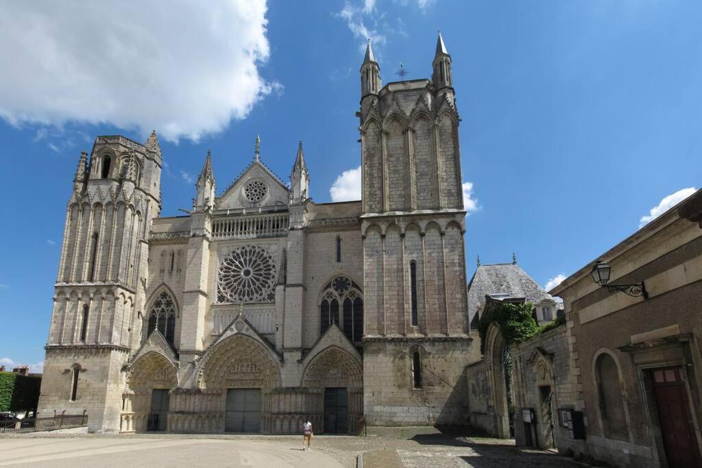 Le Petit Poitevin Appartamento Poitiers Esterno foto